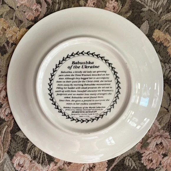 Domestications Holiday Traditions of the World, Babushka of Ukraine. - Picture 7 of 11